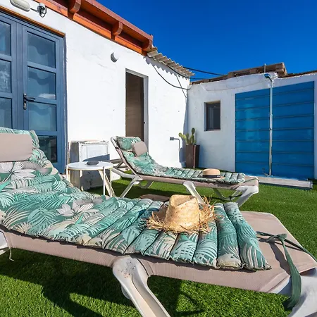 Appartamento In Front Of Idyllic *